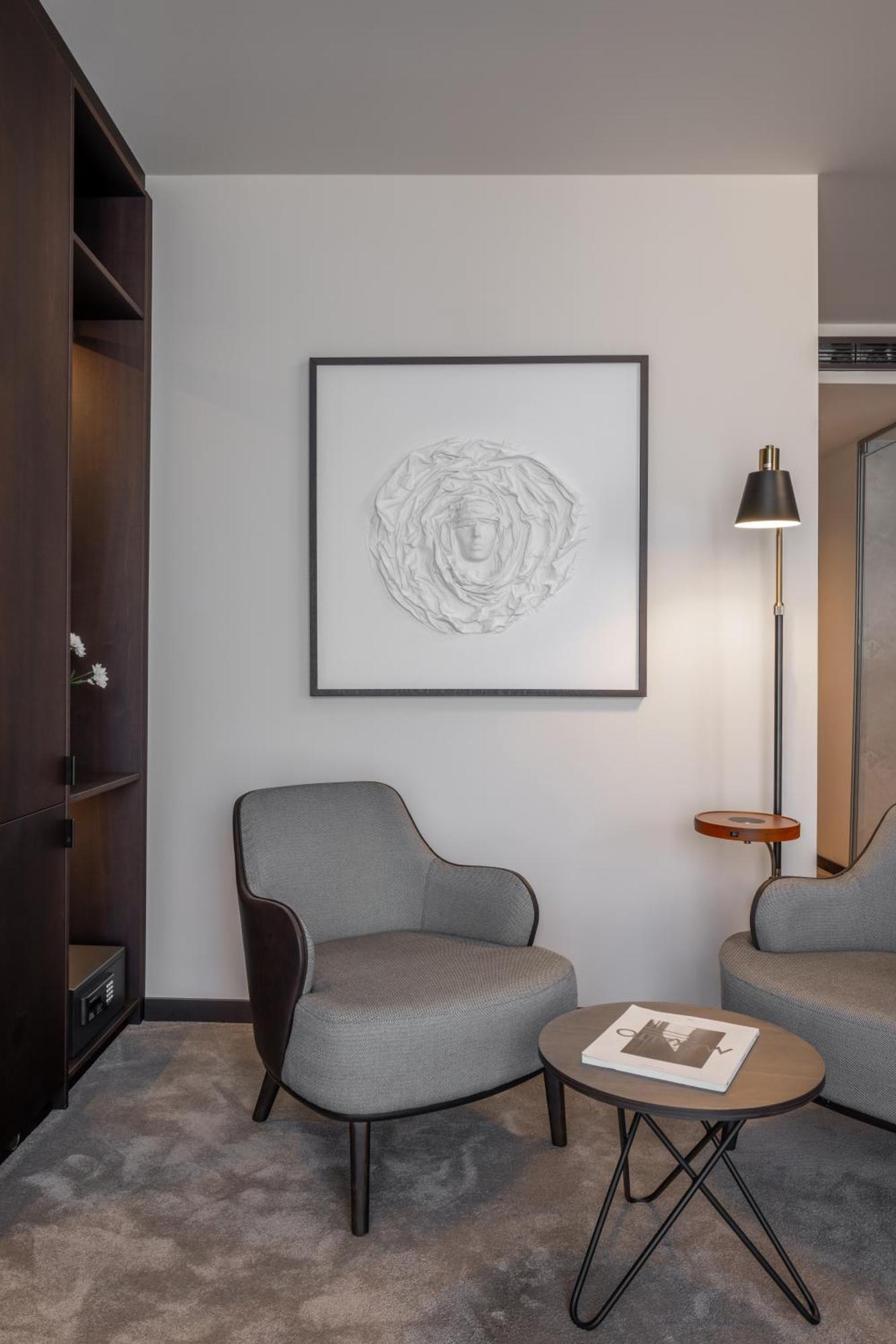 Derand Hotel Prishtinë Ngoại thất bức ảnh