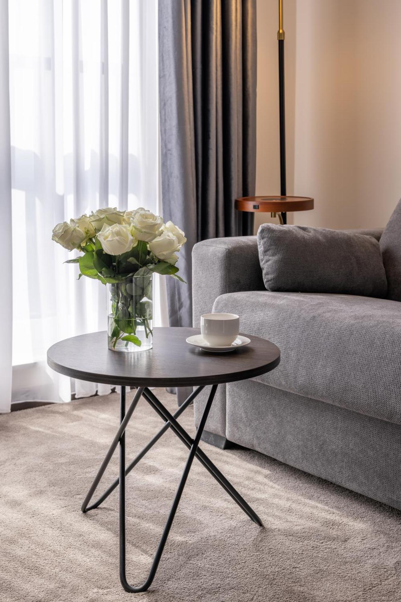 Derand Hotel Prishtinë Ngoại thất bức ảnh