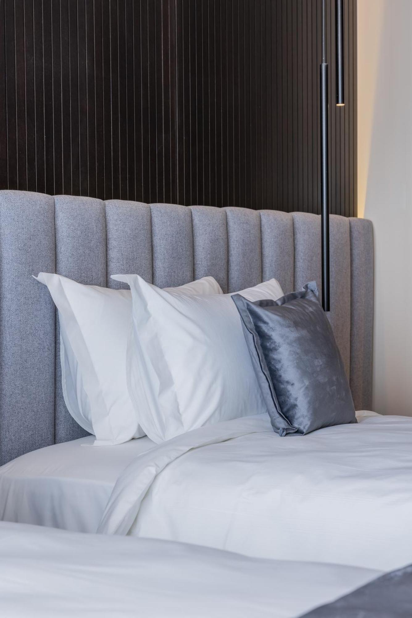 Derand Hotel Prishtinë Ngoại thất bức ảnh