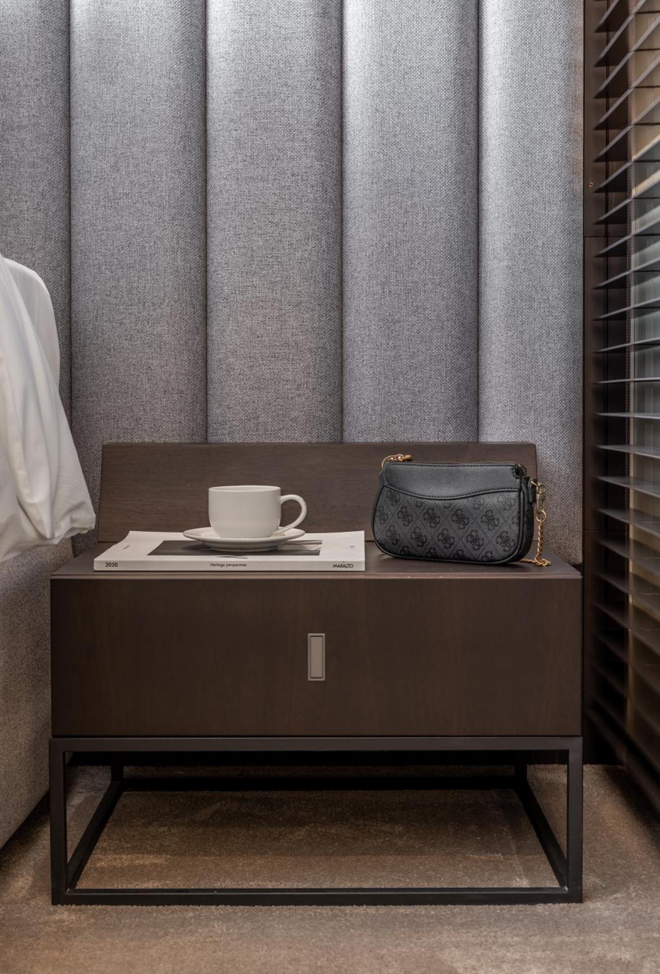 Derand Hotel Prishtinë Ngoại thất bức ảnh