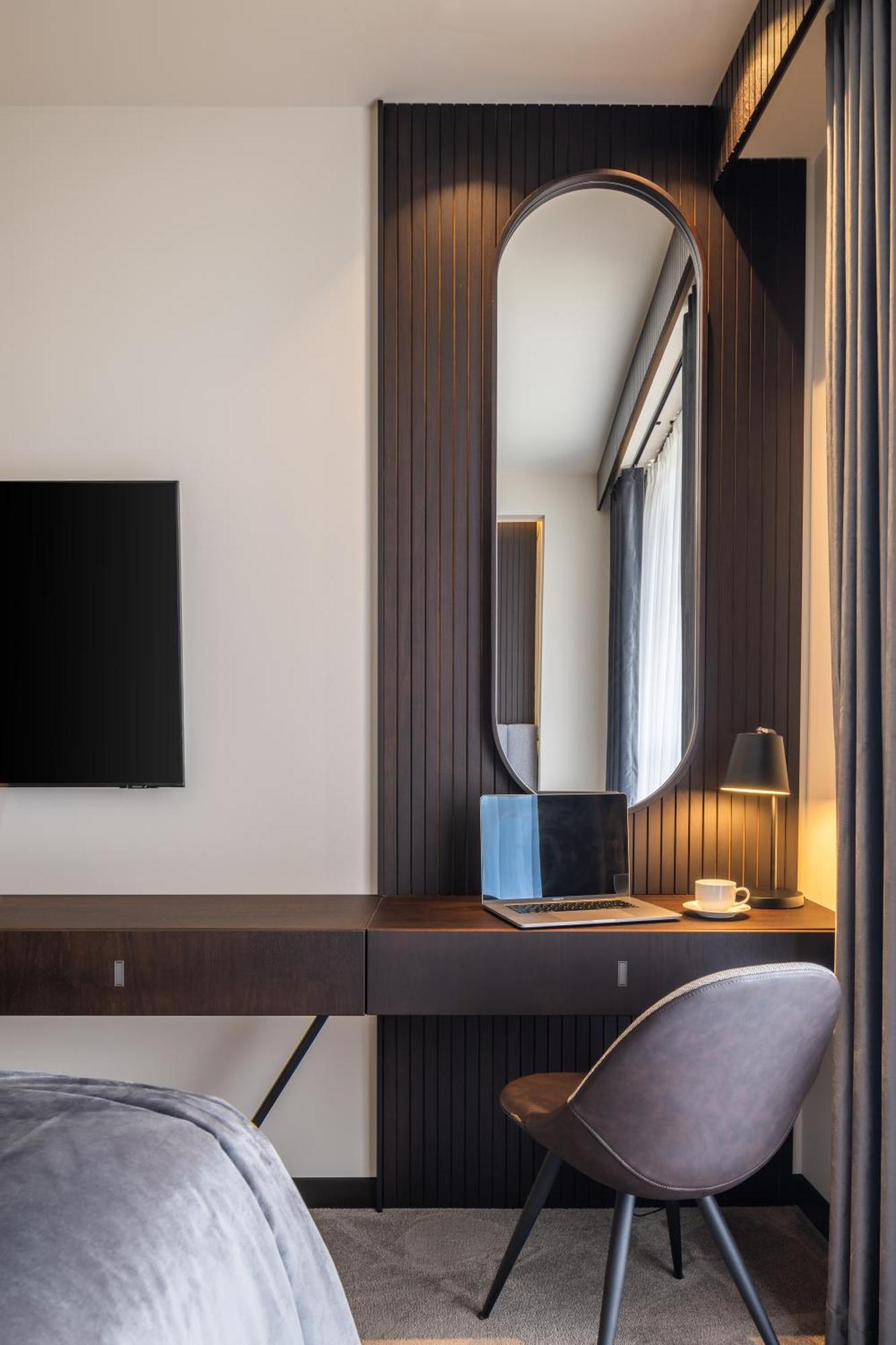 Derand Hotel Prishtinë Ngoại thất bức ảnh